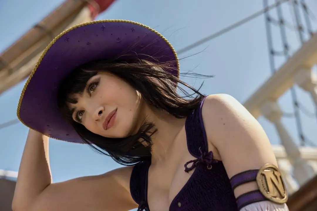 Lera Abova sebagai Nico Robin (Instagram.com/onepiecenetflix)