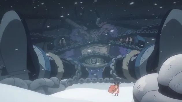 Luffy akan bertemu dengan Loki, raksasa Elbaf yang misterius. Dari penampilannya saja raksasa satu ini tidak boleh dianggap remeh. Terlebih saat bertemu, Loki sedang diikat dengan rantai ke pohon raksasa. Hak Cipta: Toei Animation